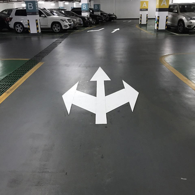 Da seta provisória da fita da marcação do pavimento da estrada fita de marcação concreta de advertência pre formada